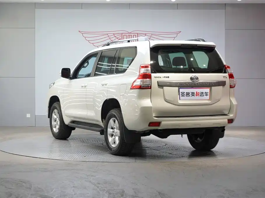 Toyota Prado 2016 2.7L Auto Luxury Edition фото 3