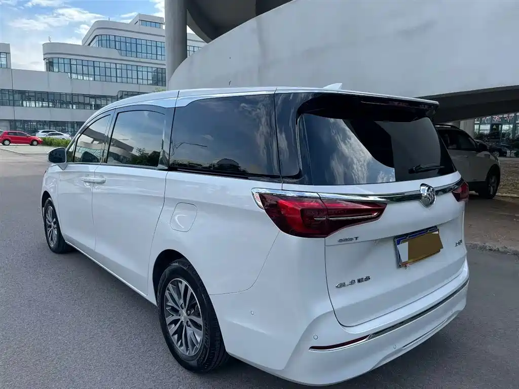 Buick GL8 2022 ES Landmark 653T Premium фото 3