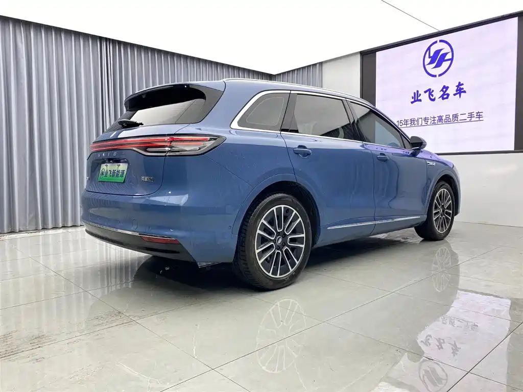 صورة 4 - Shangjie SUV
