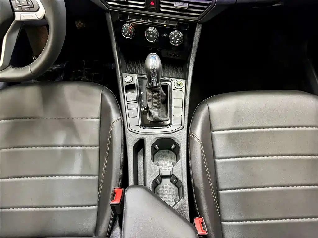 Volkswagen Bora 2025 200TSI DSG Joy Ride Navigation Edition фото 20
