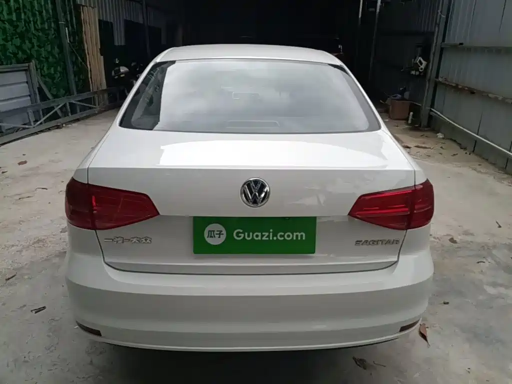 صورة 6 - Volkswagen Sagitar