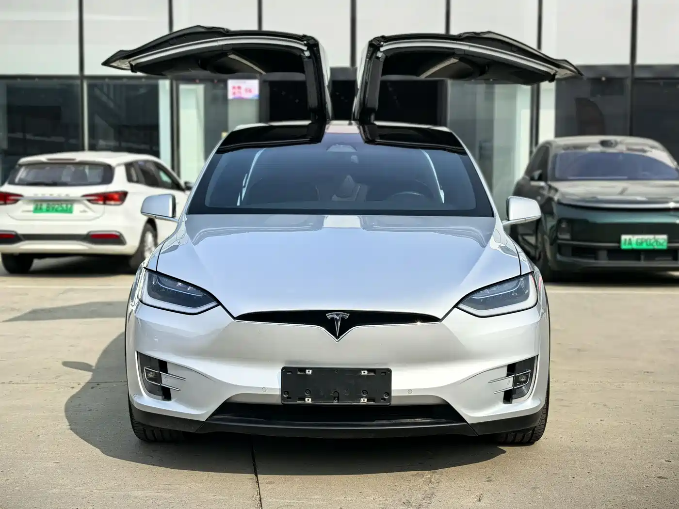 TESLA MODEL X