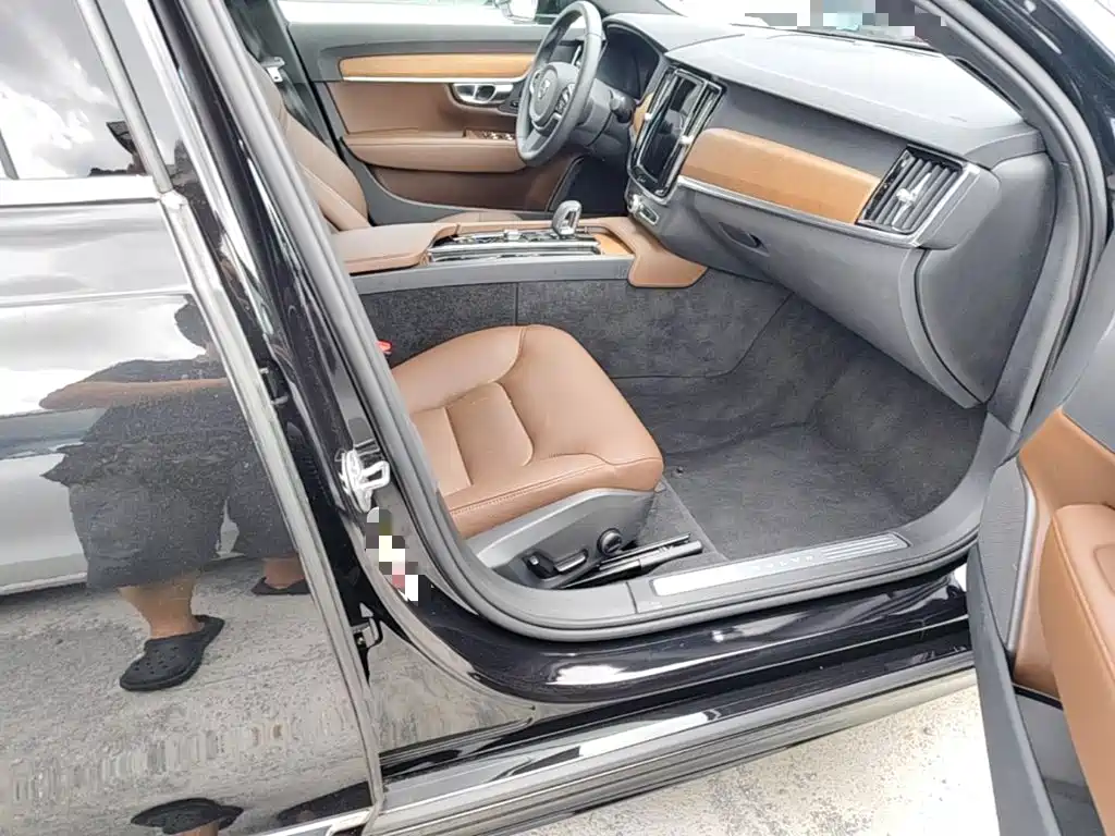 Volvo S90 2025 2025 B5 Zhiyi Luxury Edition