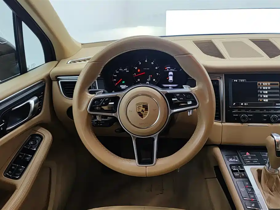 Porsche Macan 2014 Macan 2.0T фото 15