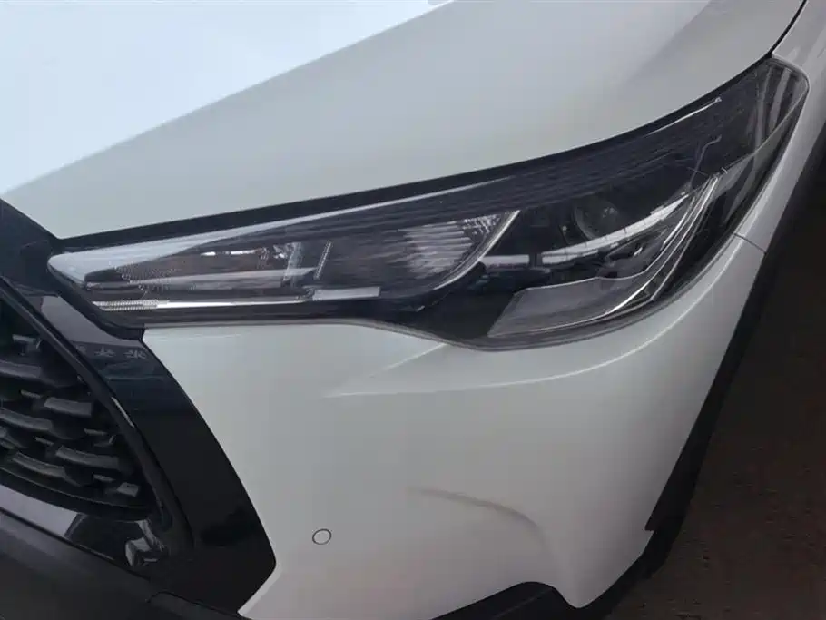 Toyota Corolla Cross 2024 Model 2.0L Pioneer Edition фото 5