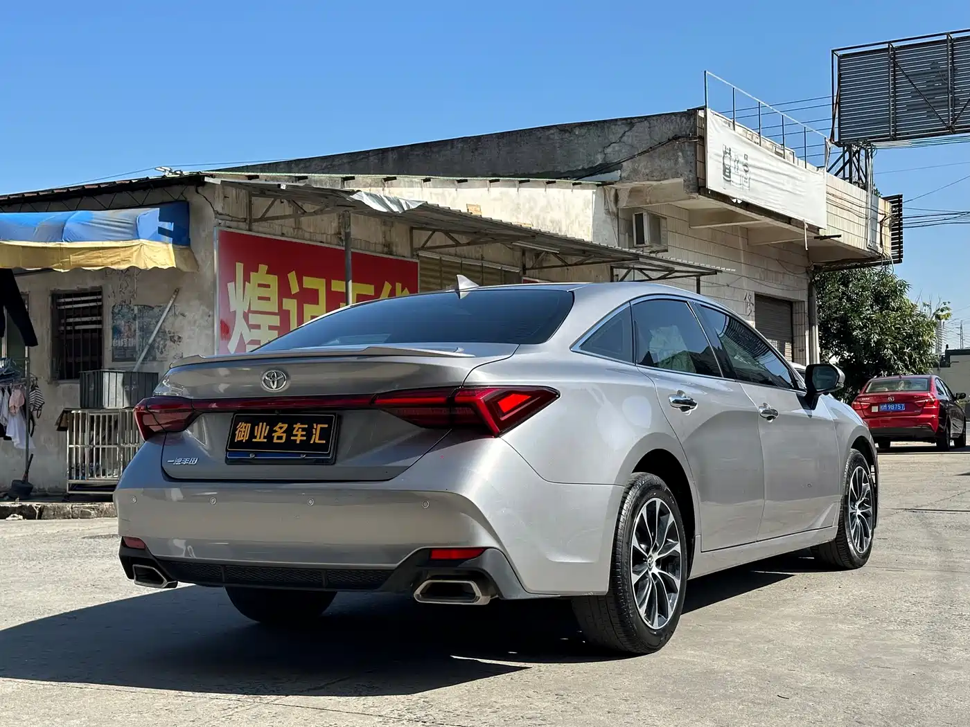 Toyota Avalon 2022 2.5L Luxury Edition фото 12