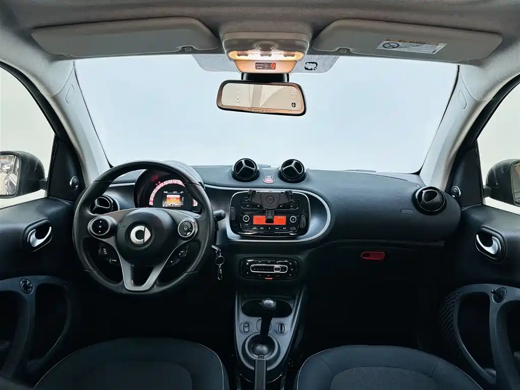 smart fortwo 2020 2019 0.9T 66kW Hardtop Wind Edition China VI