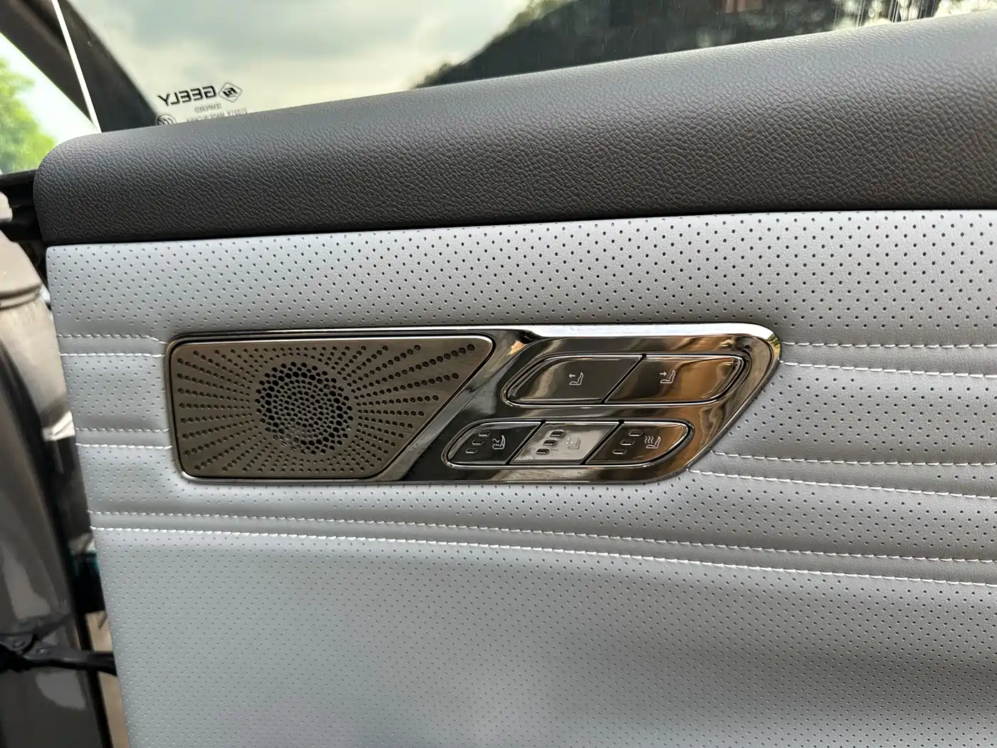 GEELY GALAXY GALAXY E8