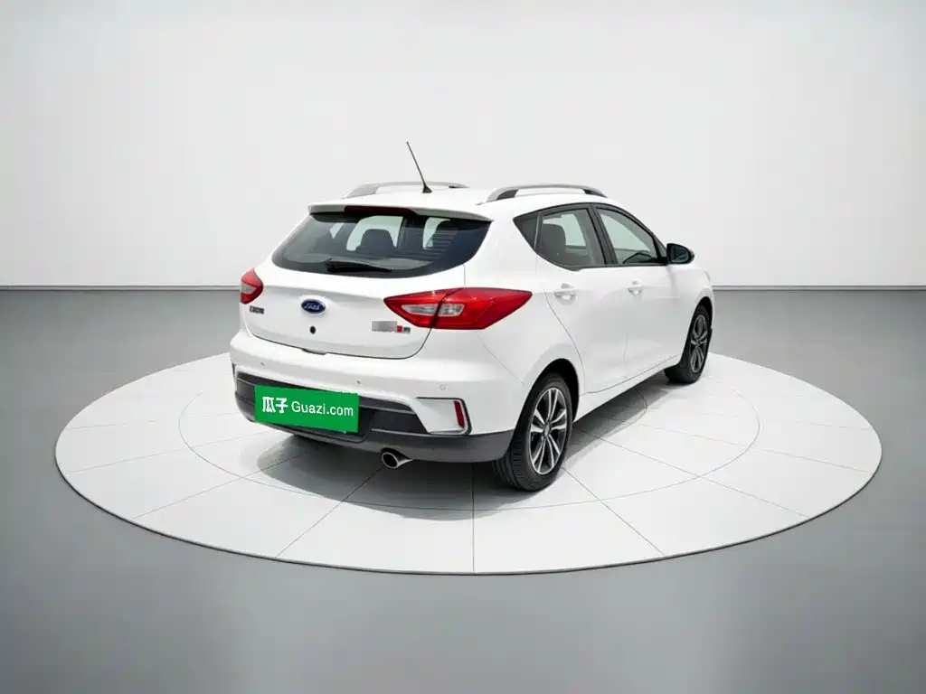 JAC Refine S2 2016 2016 Model 1.5L Manual Luxury Smart Two-Tone Edition
