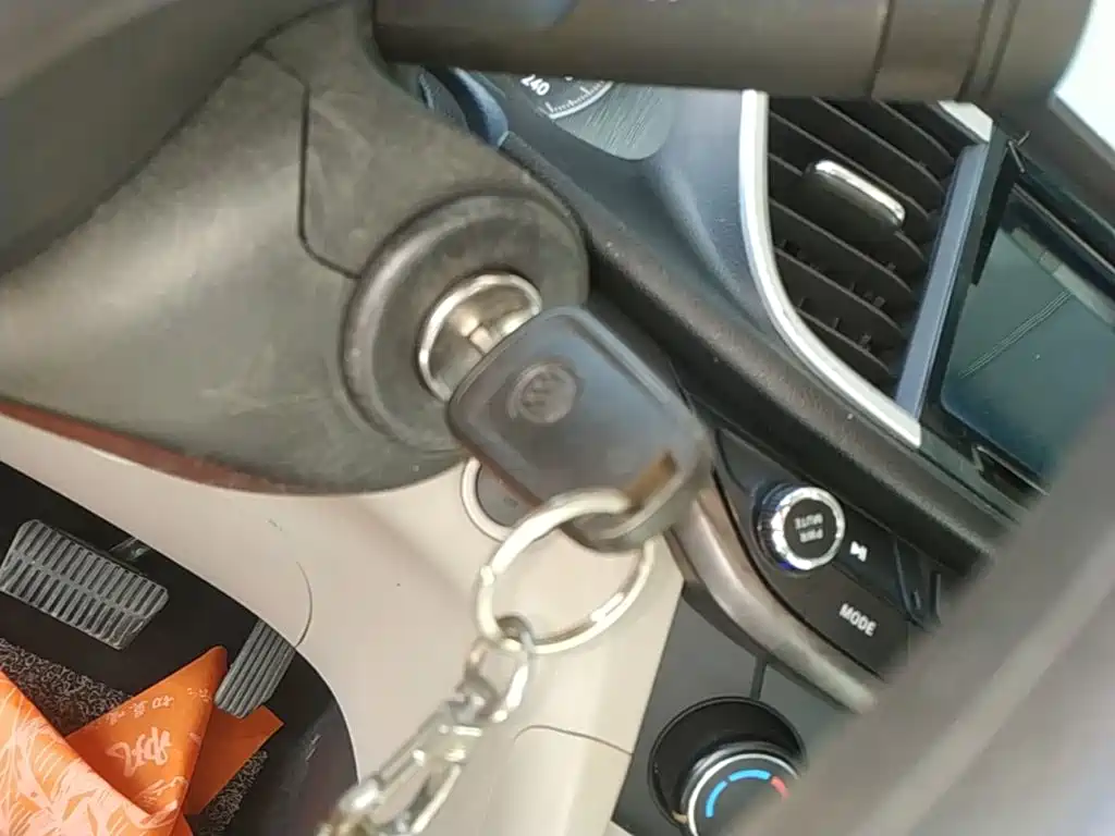 Фото 9 - Buick Excelle