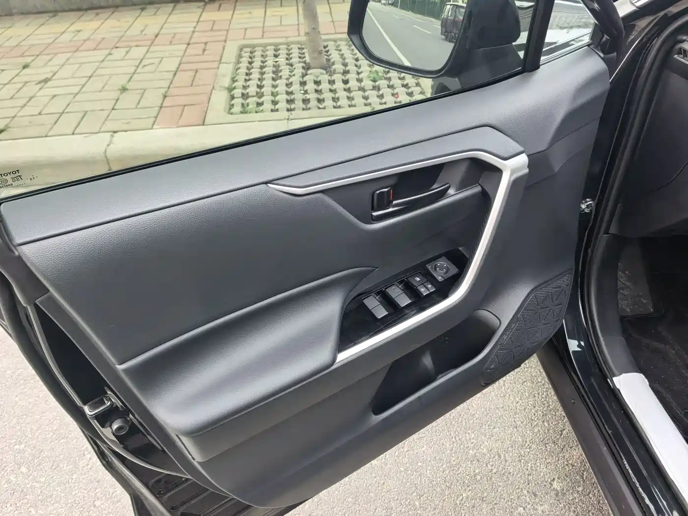 TOYOTA RAV4 RONGFANG