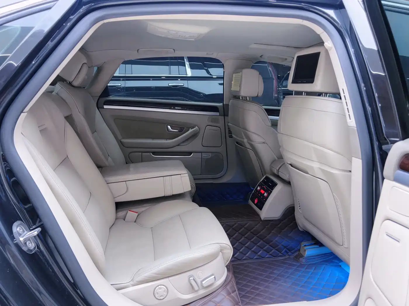 Audi A8 2008 2008 A8L 4.2 FSI Prestige