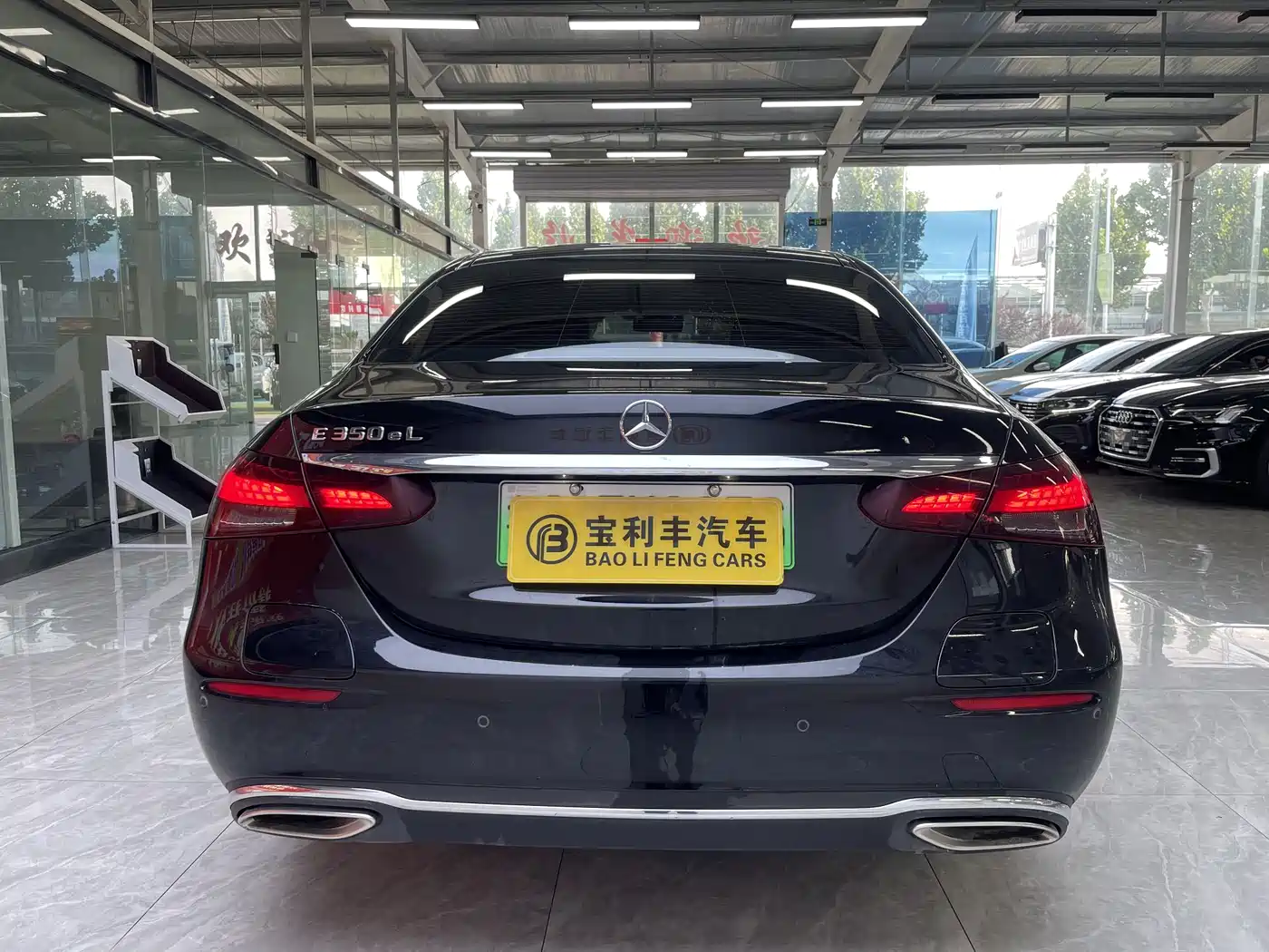 Mercedes-Benz E-Class New Energy 2022 E 350 e L Plug-in Hybrid Sedan фото 7