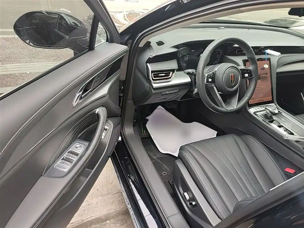Hongqi H5 2024 1.5T DCT Smart Connect Flag Rhythm Edition фото 16