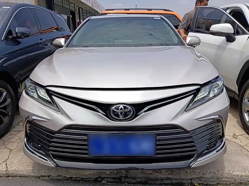 Toyota Camry 2021 2.0G Luxury Edition фото 3