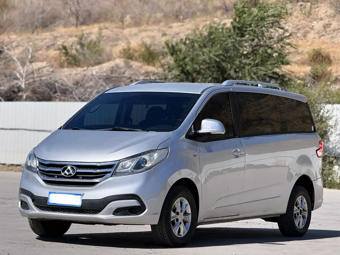 SAIC Maxus Maxus G10 2015 2015 2.0T Automatic Commemorative Edition