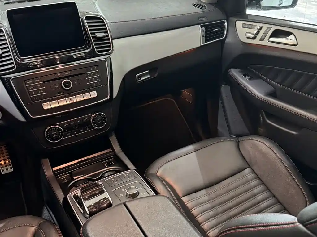 Mercedes-Benz GLE Coupe 2015 GLE 450 AMG 4MATIC Coupe SUV фото 8