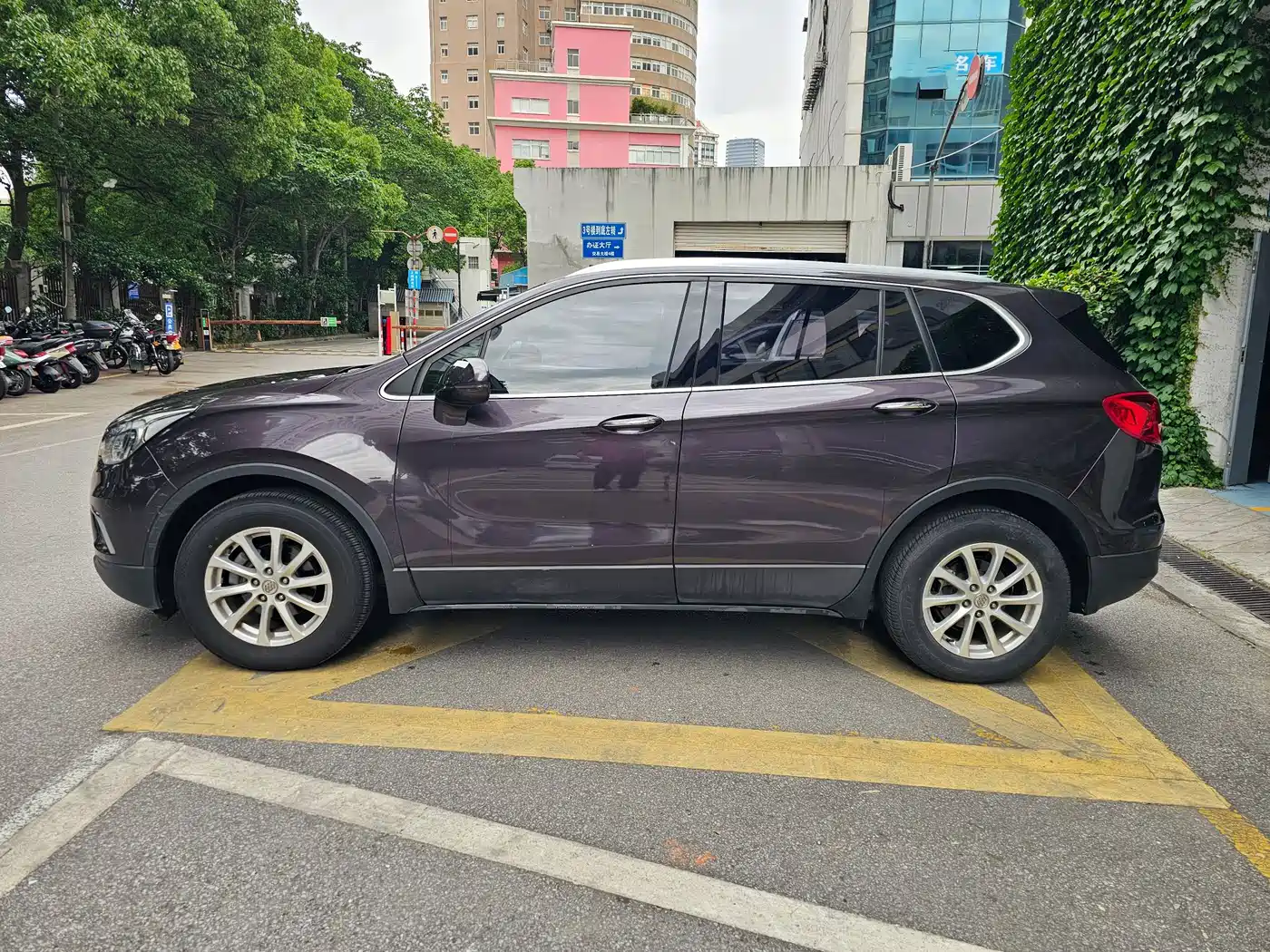 Buick Envision Plus 2017 20T FWD Elite фото 7
