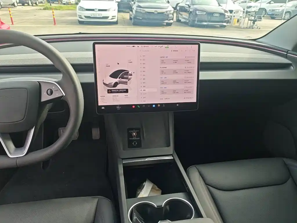 Tesla Model 3 2026 2025 Model Year Facelift Rear-Wheel Drive