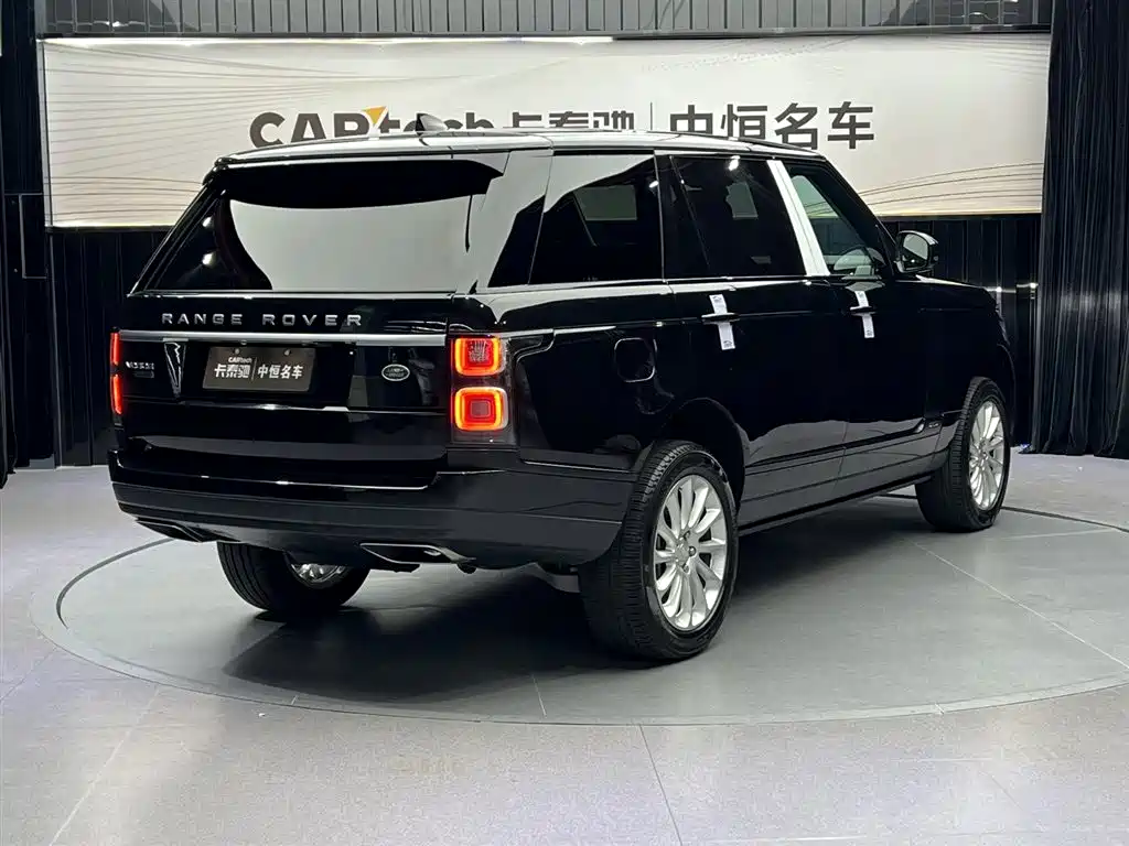 Land Rover Range Rover 2020 3.0 L6 Heritage Extended Edition фото 5