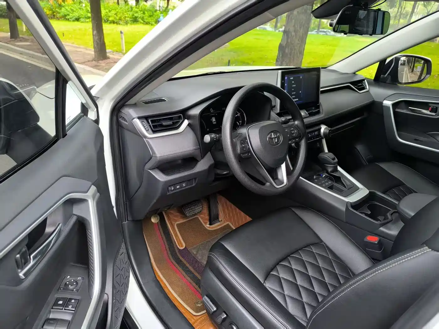 Toyota RAV4 Rongfang 2021 2.0L CVT 4WD Trend фото 9