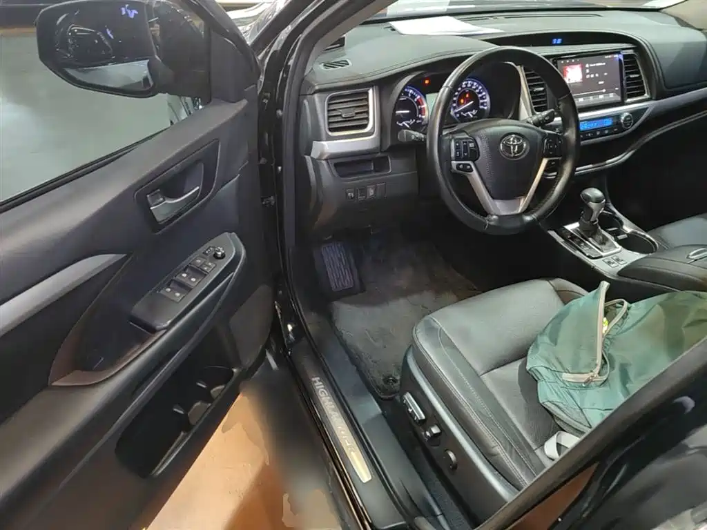 Toyota Highlander 2015 2.0T AWD Luxury Edition 7-seater фото 16