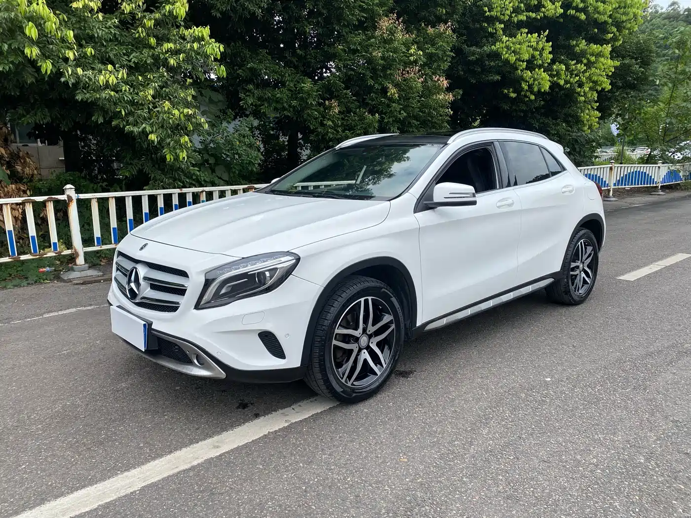 Mercedes-Benz GLA 2016 GLA 200 Fashion