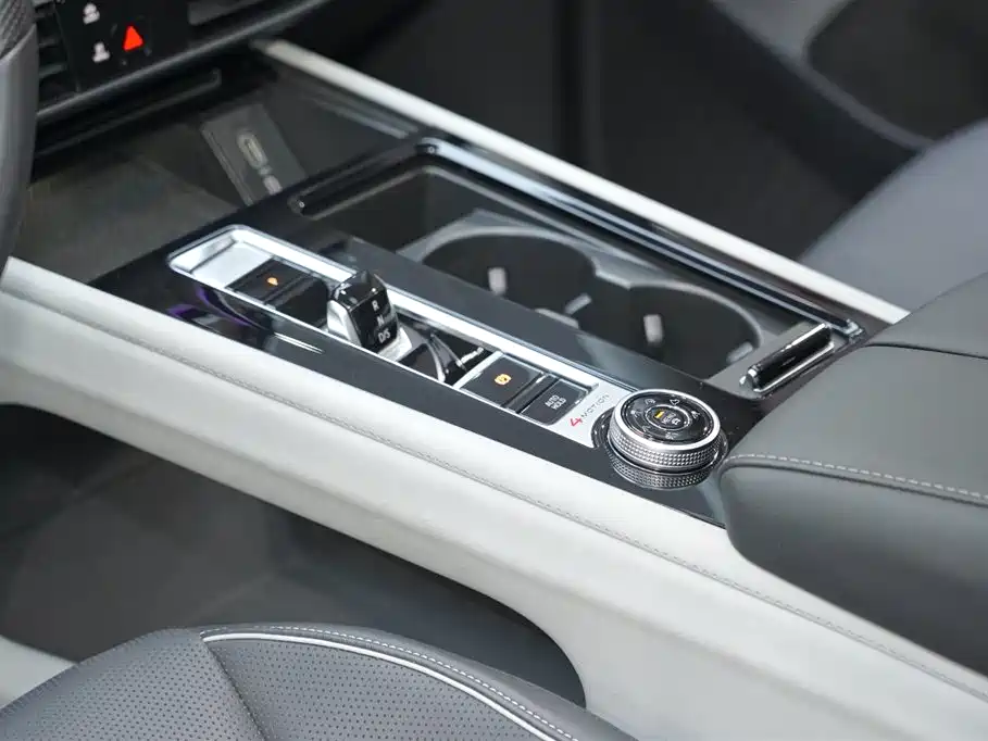 Volkswagen Teramont 2024 380TSI 4WD Prestige Luxury Edition фото 15