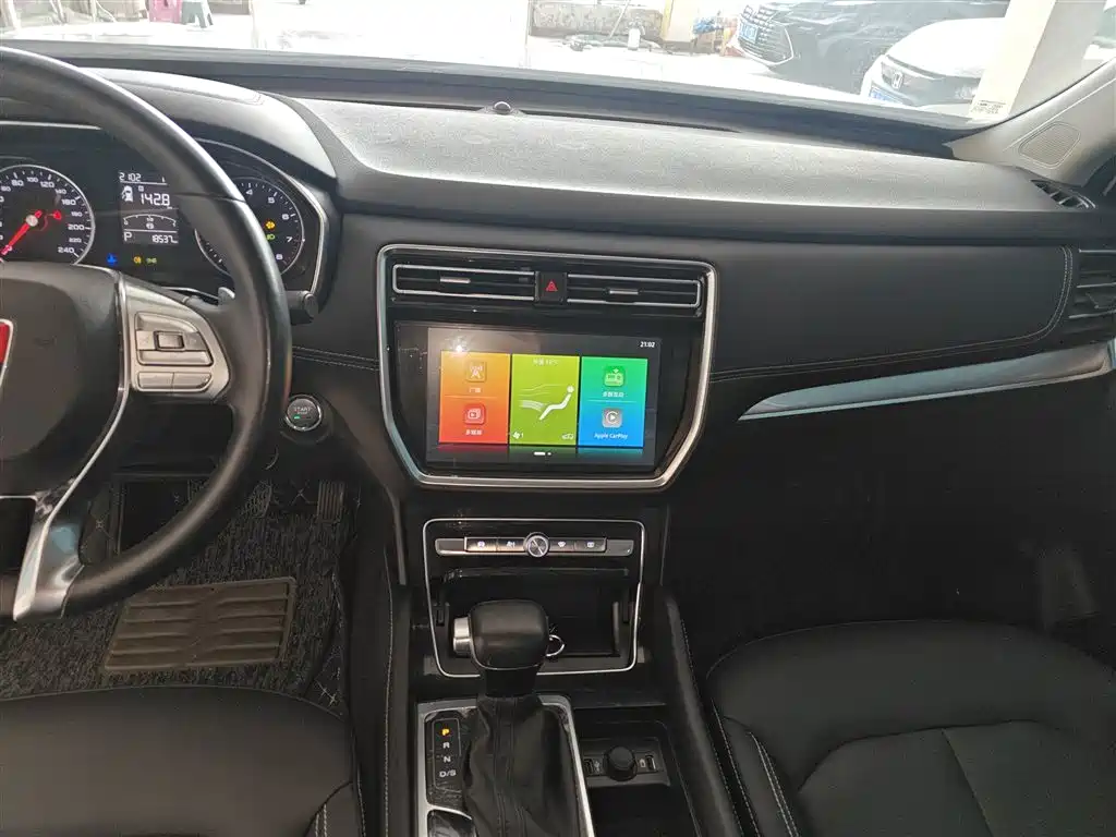ROEWE RX8