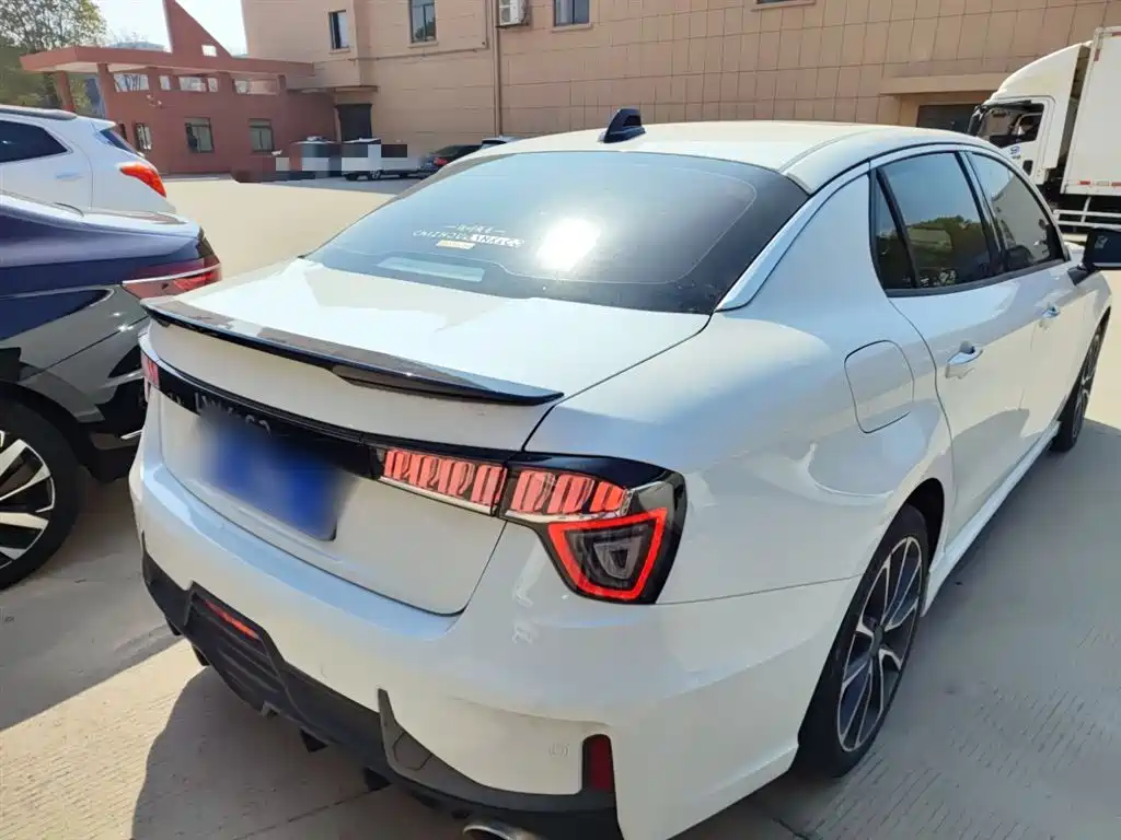 Lynk & Co 03 2019 1.5TD DCT Power Edition China VI фото 7