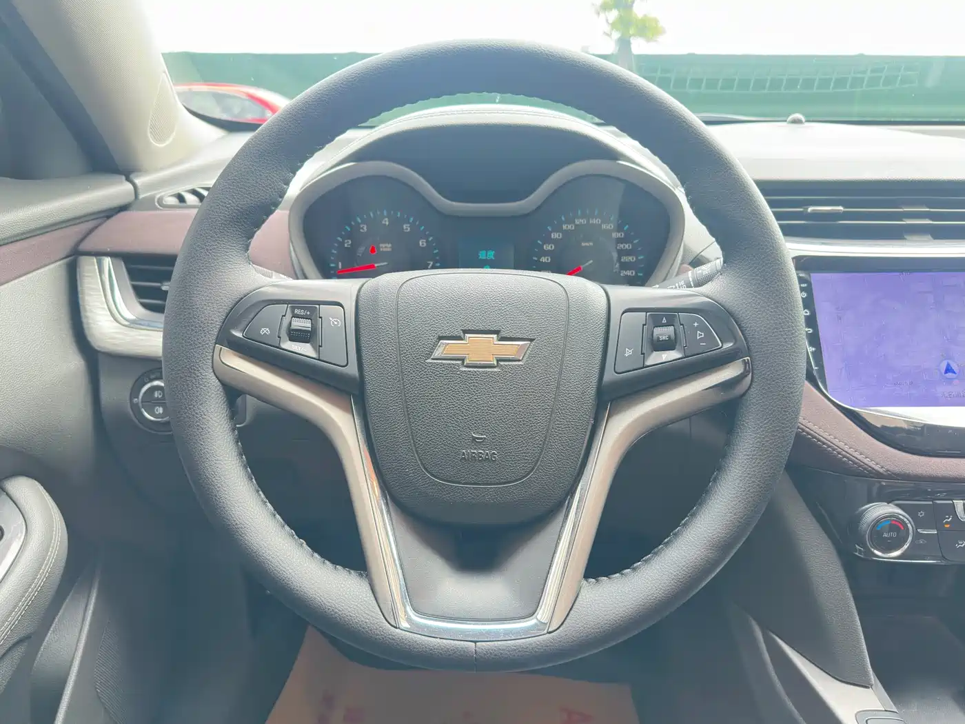 Chevrolet Malibu 2016 2.0L Automatic Luxury фото 16