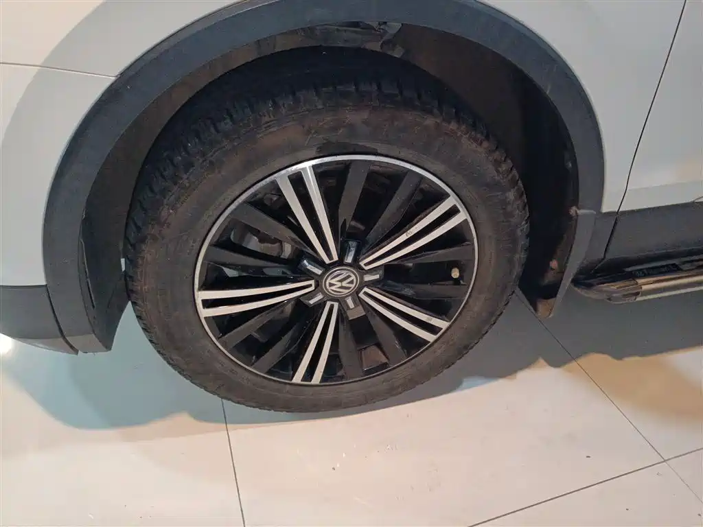 Volkswagen Tiguan L 2020 330TSI Auto 2WD Panorama Comfort China VI фото 17