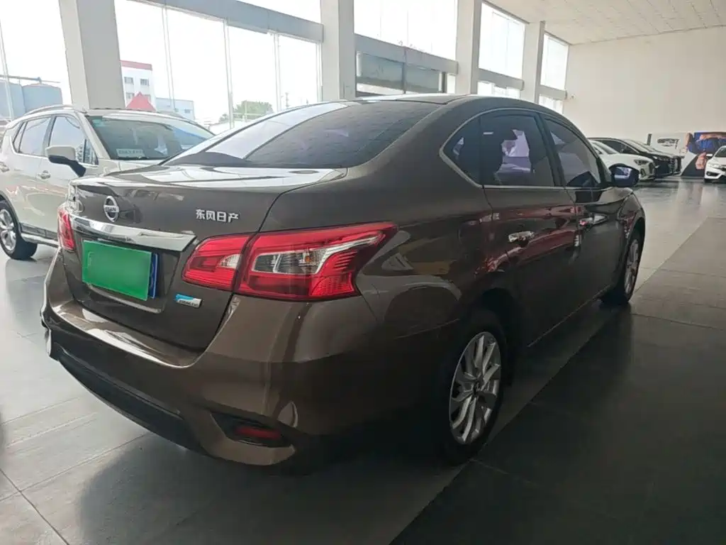 Фото 7 - Nissan Sylphy