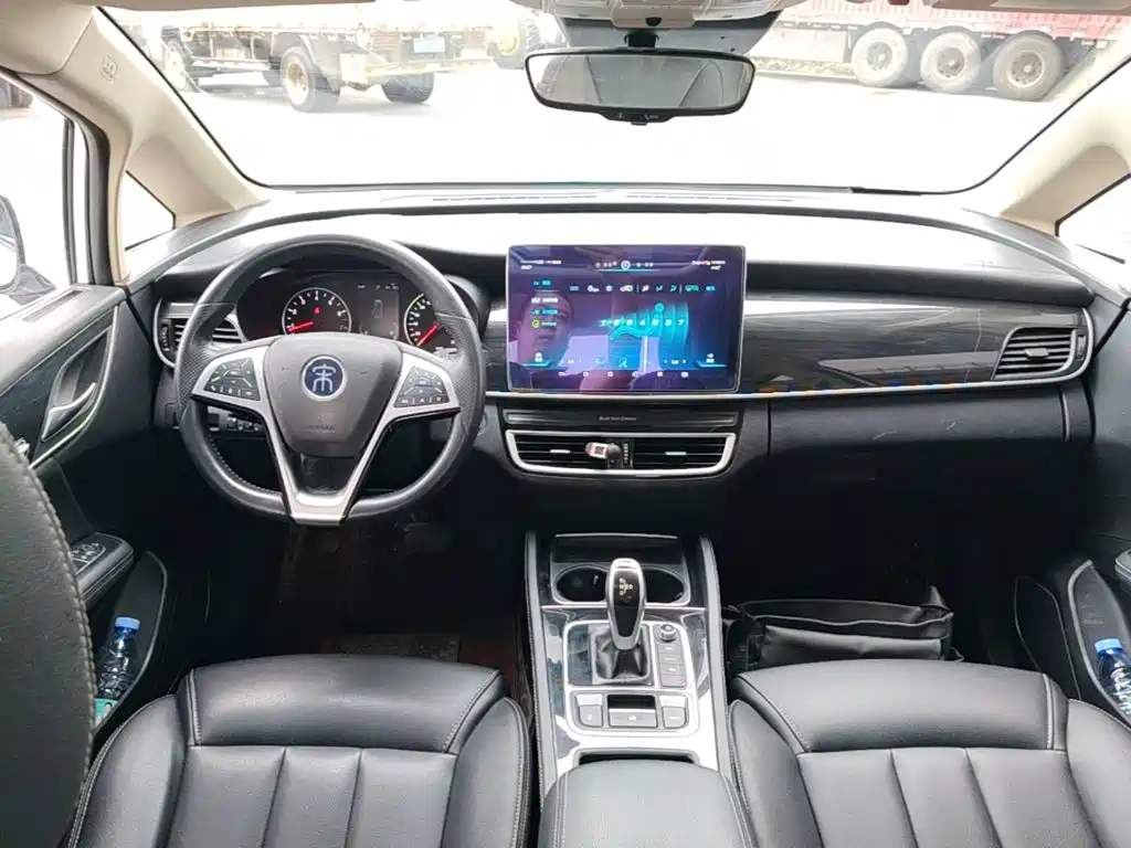 Фото 10 - BYD Song MAX