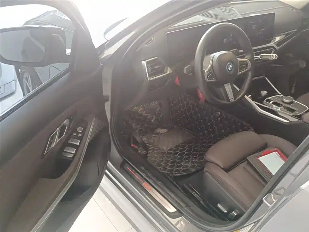 BMW i3 2022 eDrive 35 L фото 16
