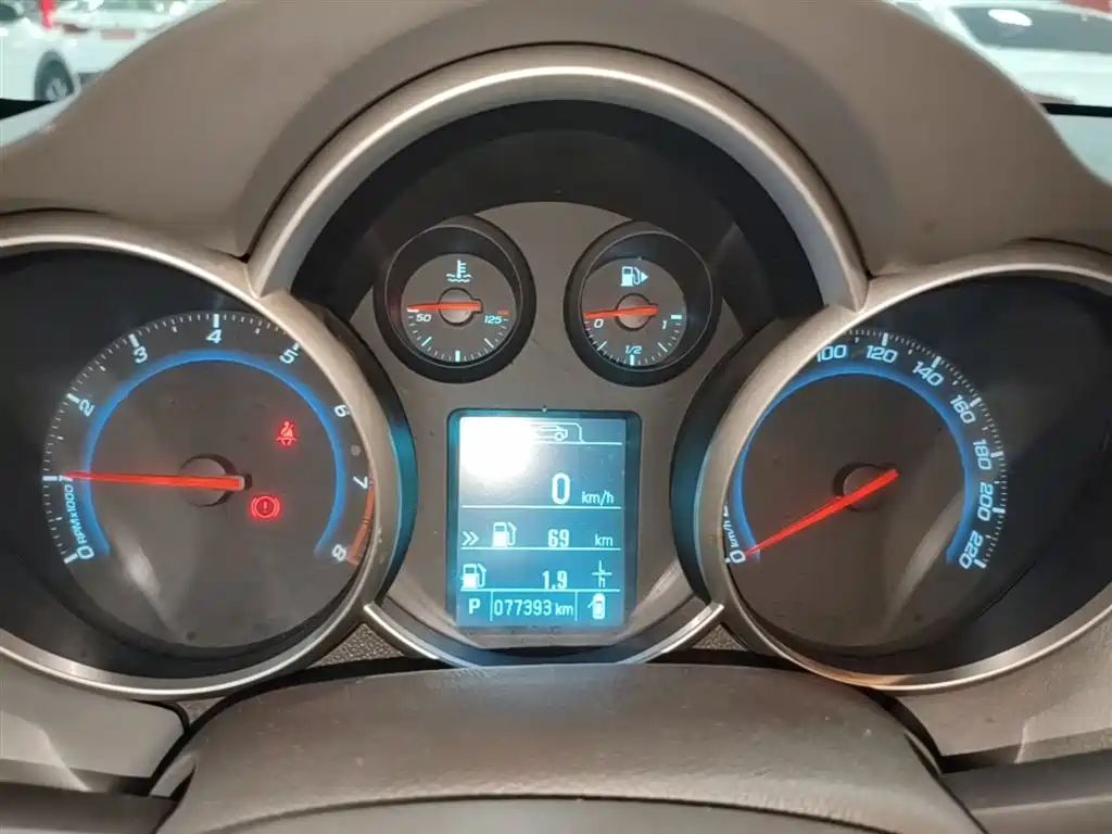 Chevrolet Cruze 2015 1.5L Classic SE AT фото 12