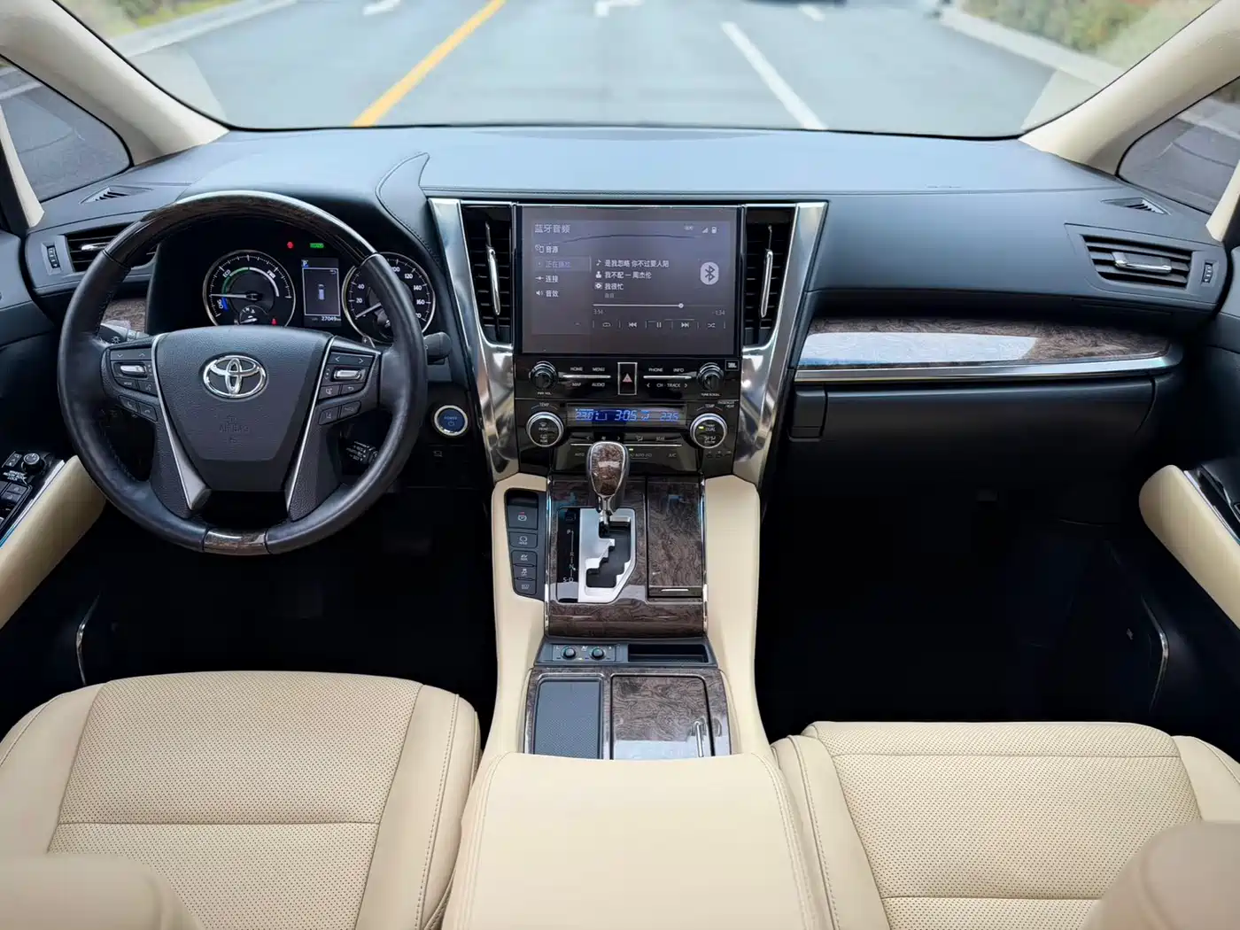 Toyota Alphard 2021 Hybrid 2.5L Premium фото 14