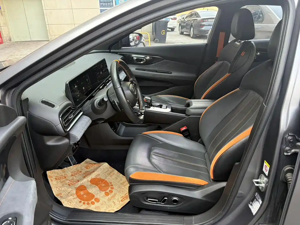 GAC Trumpchi Trumpchi Emkoo 2021 270T DCT J10 Sprinter Edition фото 4
