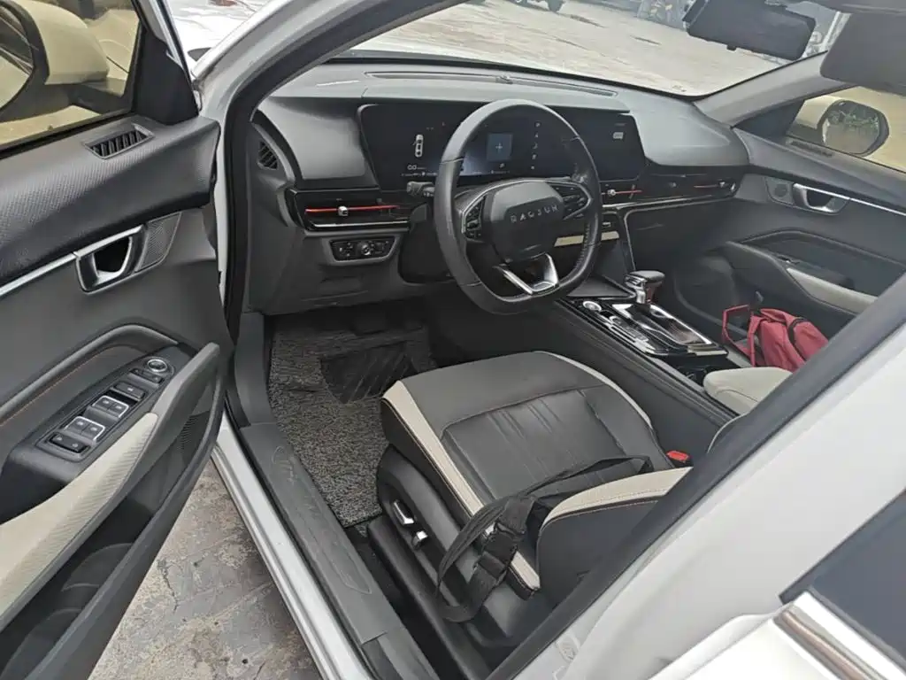 Baojun RC-6 2019 2019 1.5T CVT 24-hour Online Premium