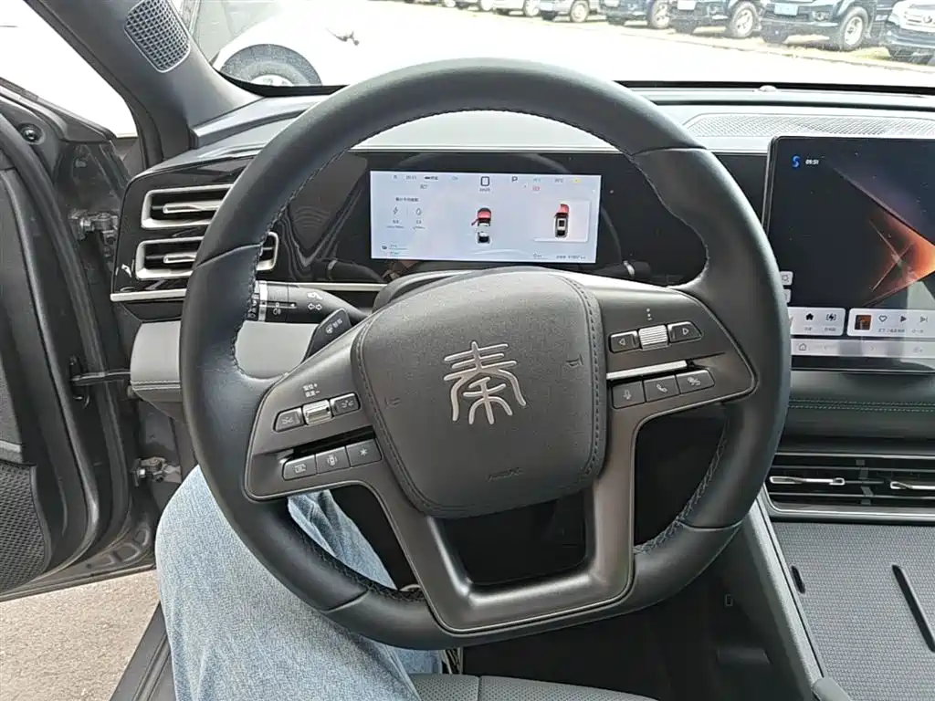 BYD Qin L 2025 DM-i Smart Drive Edition 80KM Leading фото 11