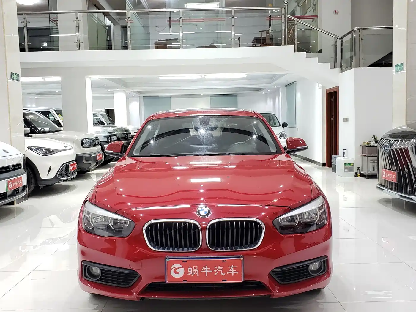 BMW 1 Series (Import) 2015 118i Leading фото 2