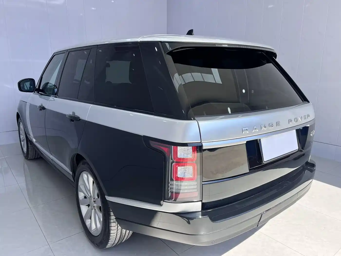 Land Rover Range Rover 2016 3.0 SC V6 Vogue фото 3