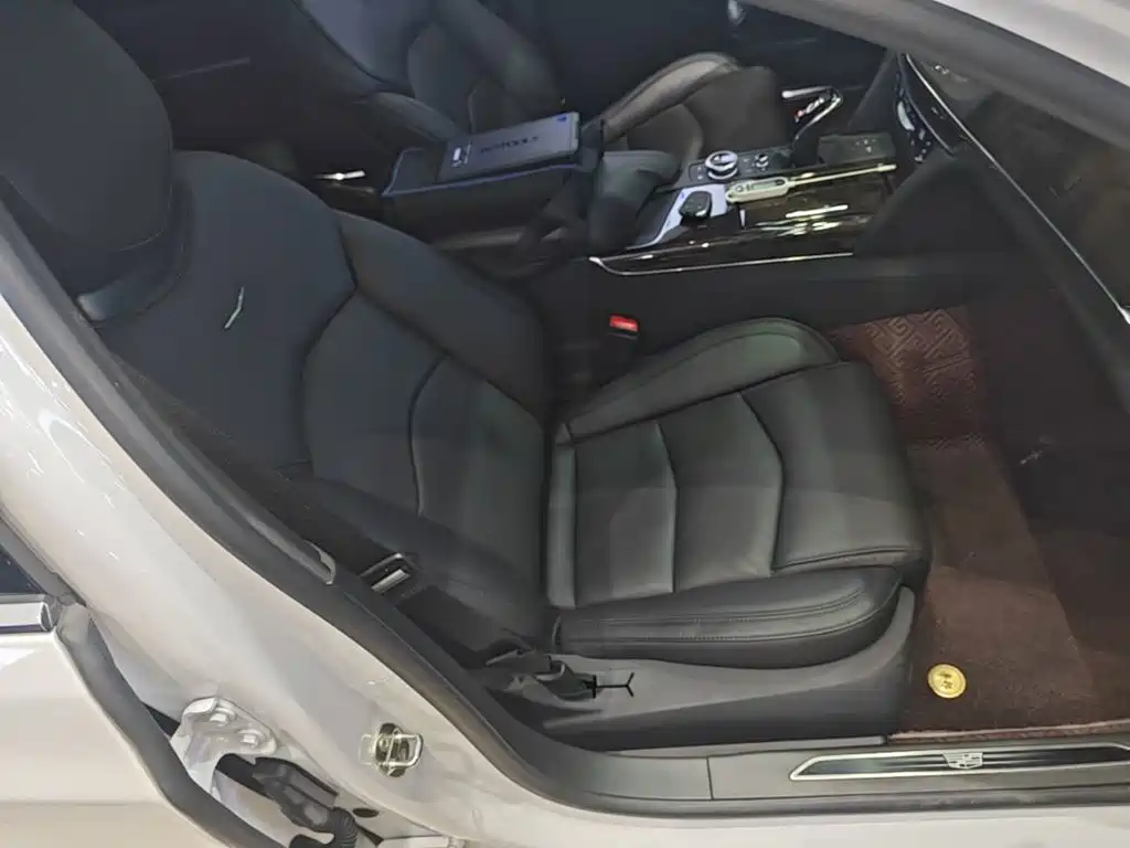 Cadillac CT6 2023 2022 28T Luxury