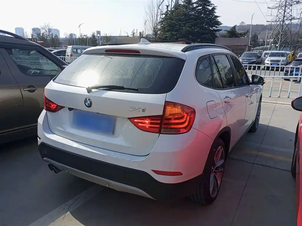 BMW X1 2015 Model sDrive18i Leading Advanced Edition фото 5