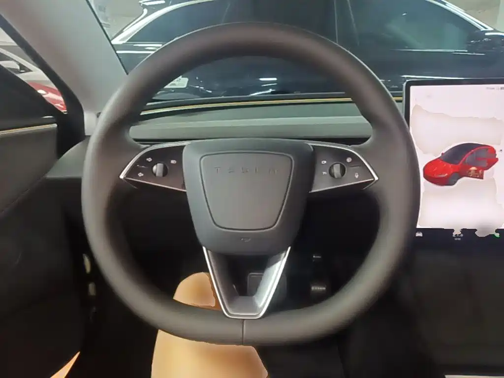 Photo 11 - Tesla Model 3