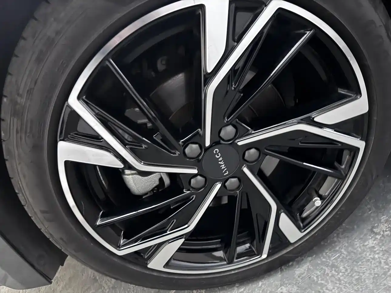 Lynk & Co 03 2023 1.5TD DCT Power Pro фото 4