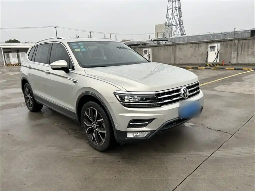 Volkswagen Tiguan L 2017 330TSI Automatic 2WD Flagship Edition фото 4