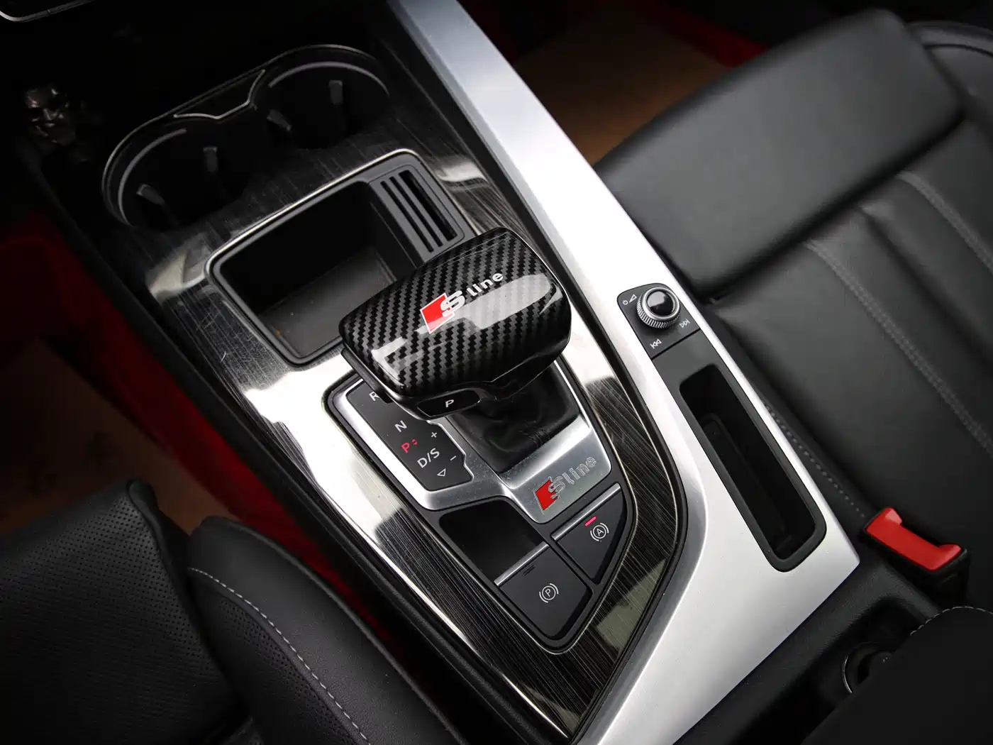 Audi A4L 2020 40 TFSI Fashion Dynamic Edition фото 5
