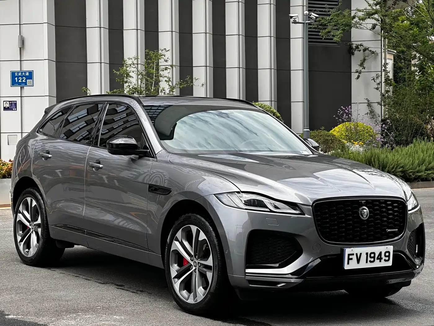Jaguar F-PACE 2024 P250 R-Dynamic HSE фото 6