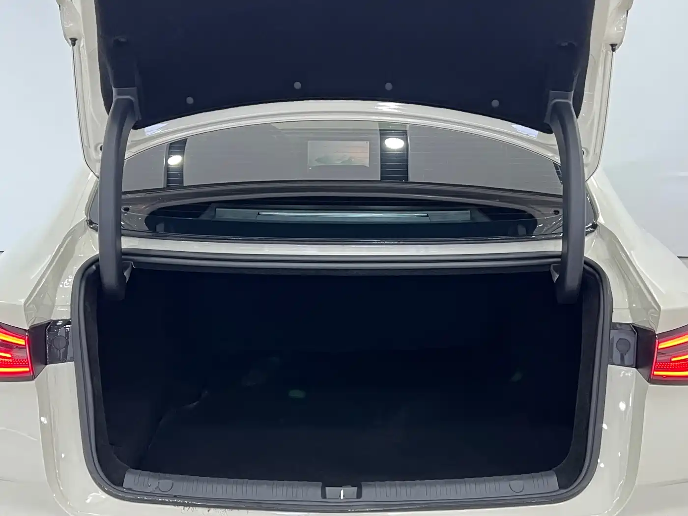 BYD Seal 06 New Energy 2025 DM-i Smart Drive Edition 120KM Luxury фото 7
